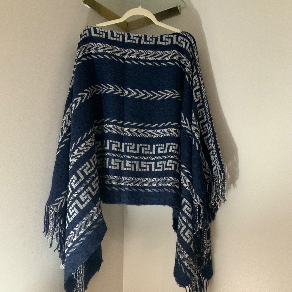 Poncho Blue White OS Alpine Outdoor Normcore Scandi Girl Fringe Festival Western